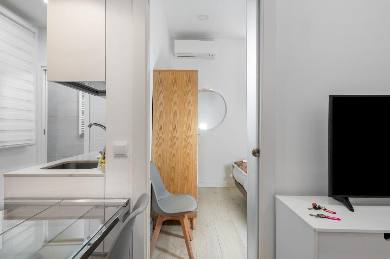 Modern Apartment - 1Bedroom 1Bathroom - Chueca マドリード エクステリア 写真