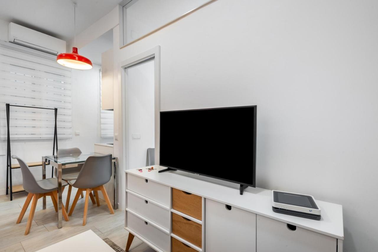 Modern Apartment - 1Bedroom 1Bathroom - Chueca マドリード エクステリア 写真