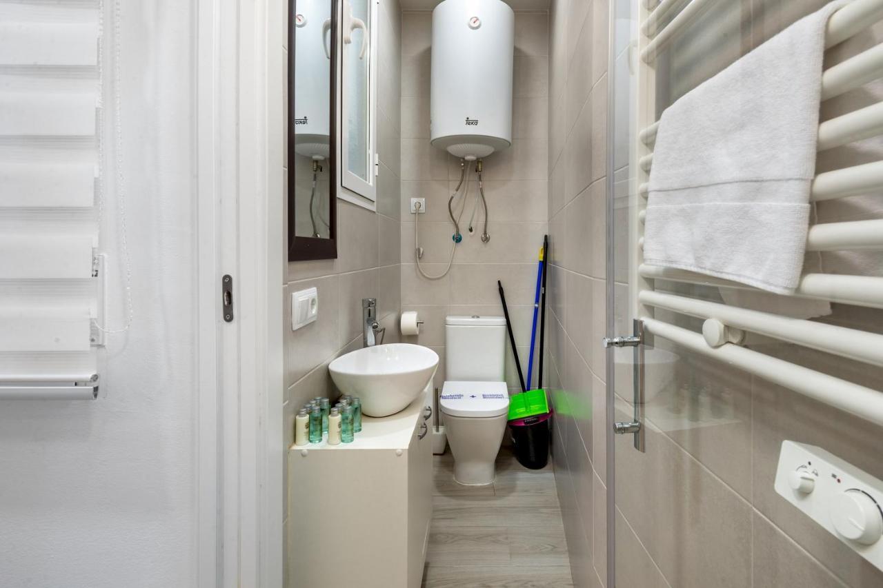 Modern Apartment - 1Bedroom 1Bathroom - Chueca マドリード エクステリア 写真
